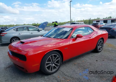 2023 Dodge Challenger R/T z USA, uszkodzony, nr VIN 2C3CDZBTXPH517751